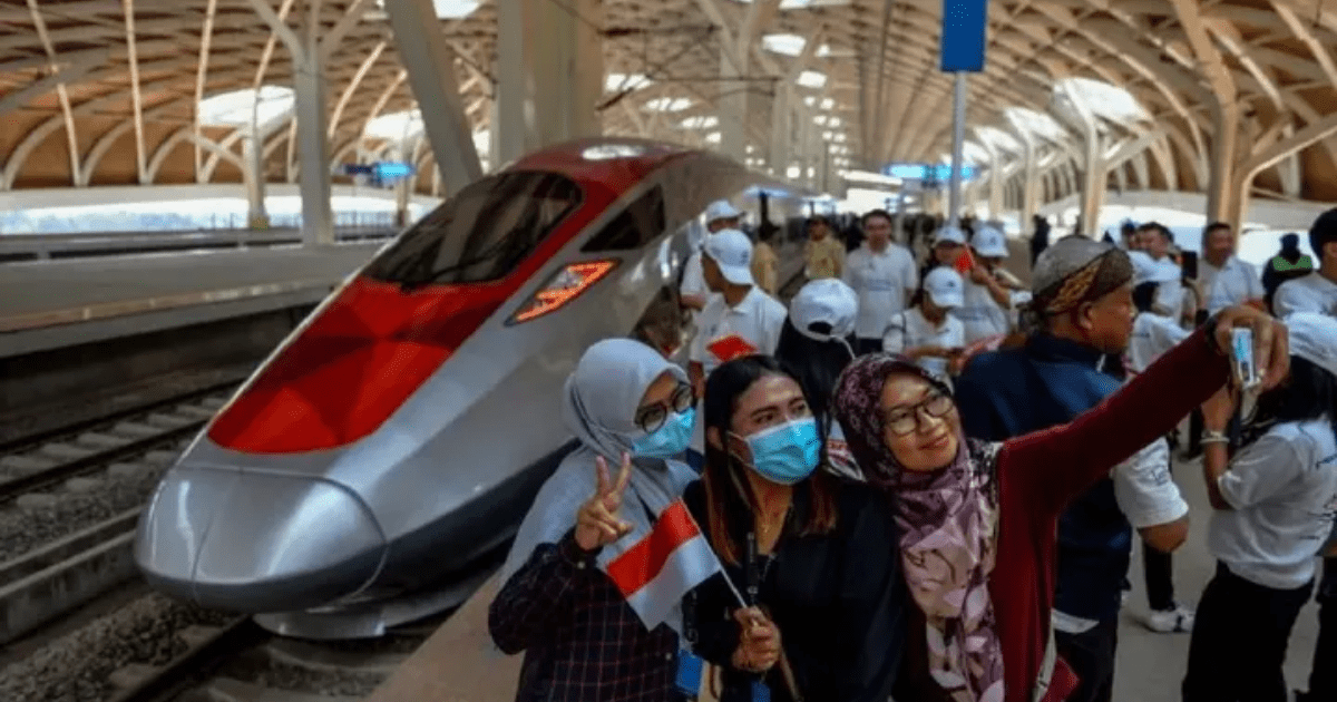Tak Hanya Indonesia, Ini 6 Negara dengan Kereta Cepat Berteknologi Canggih