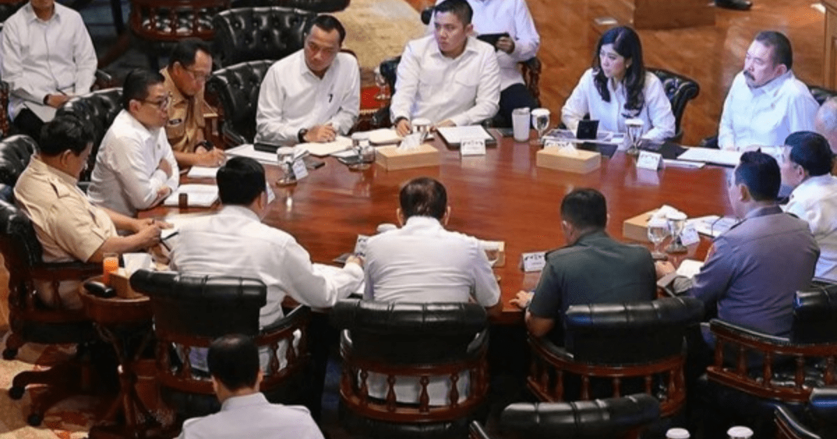 Prabowo Kumpulkan Pejabat di Kertanegara, Ada Menhan hingga Ketua MPR