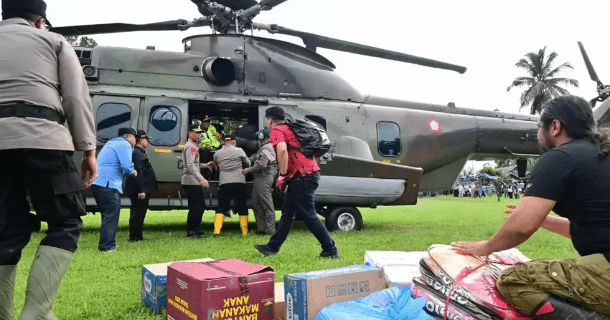 Akses Aceh Tamiang Pulih: Seskab Perintahkan Percepatan Distribusi Logistik