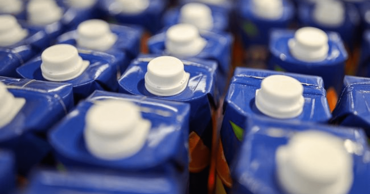 membaca label produk minuman