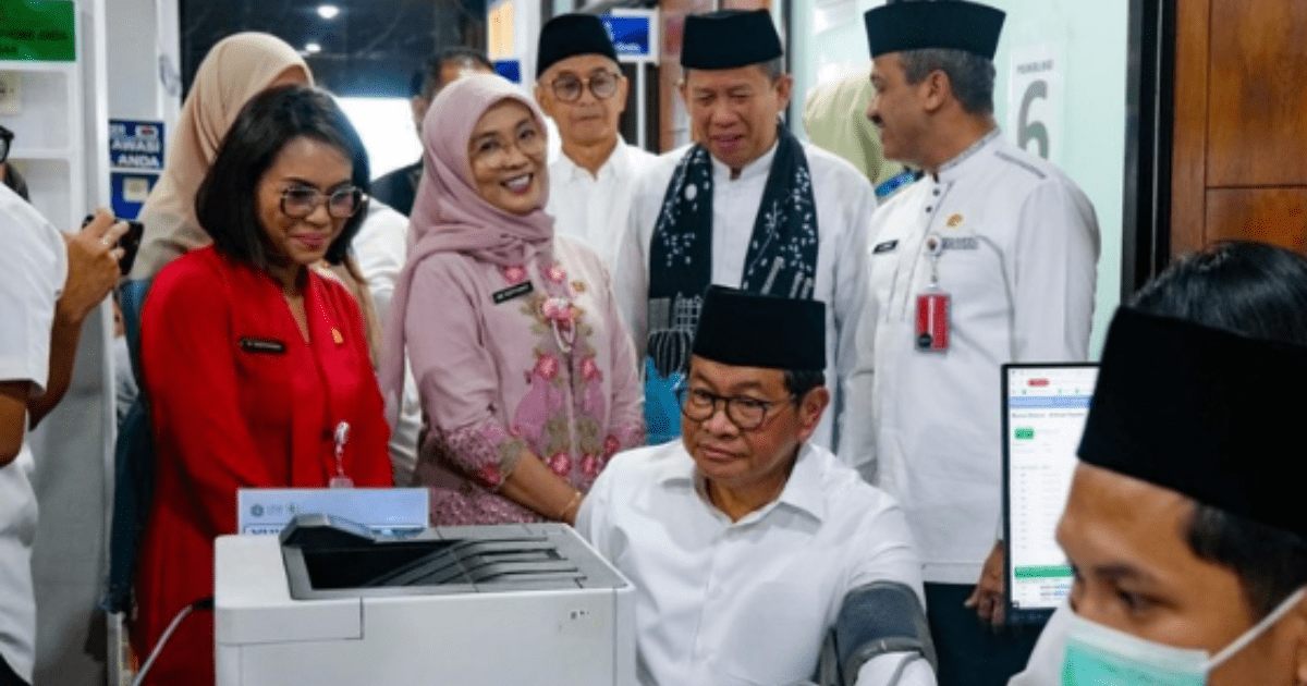 Pramono Cek Langsung Layanan Puskesmas Kebayoran Lama, Ini Hasilnya