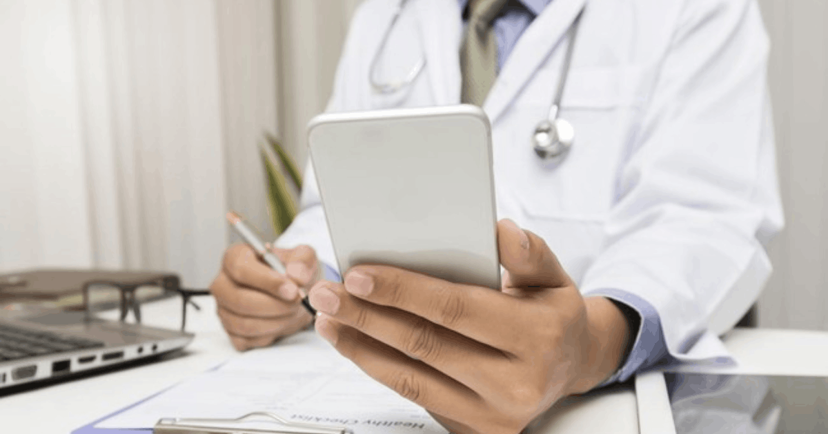 Marak Fenomena Dokter Ngonten: Konsil Kesehatan Ingatkan Etika Dokter di Media Sosial