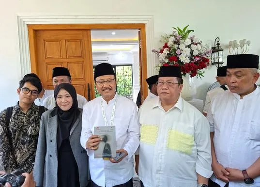 Munas-Konbes NU 2026 Lanjut Ziarah ke Makam Muasis di Jombang dan Bangkalan, Presiden Prabowo…