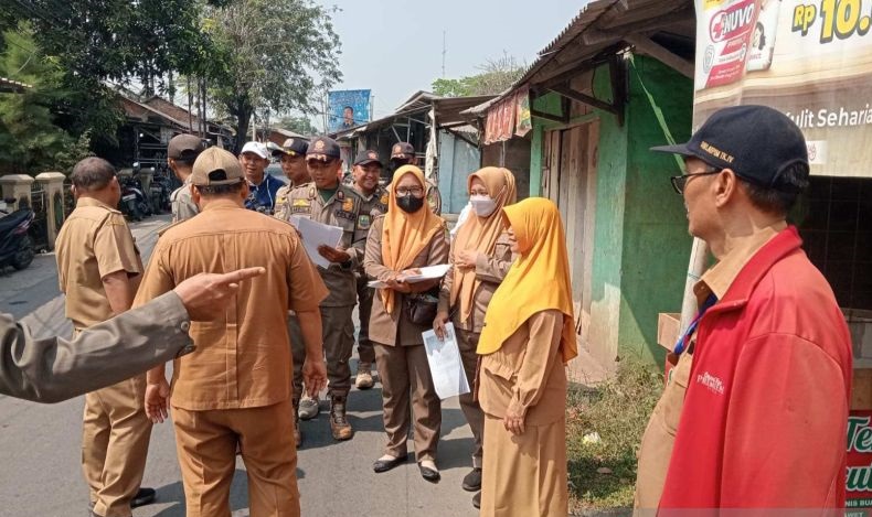 Pemkab Bekasi Mulai Tegur Pemilik Bangunan Liar di Sepanjang Saluran Irigasi Balong Tua