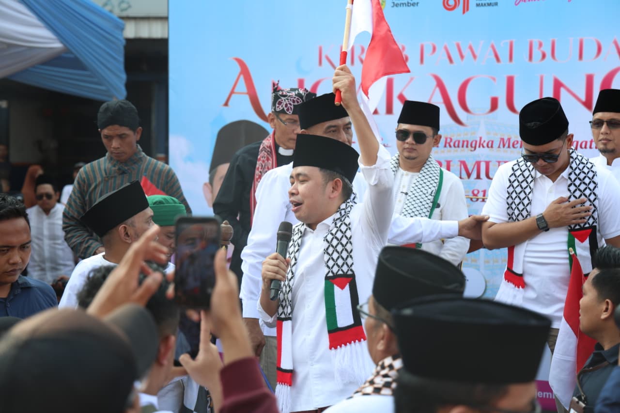 Kenakan Syal Indonesia Palestina, Bupati Jember: Ini Simbol Kemanusiaan!
