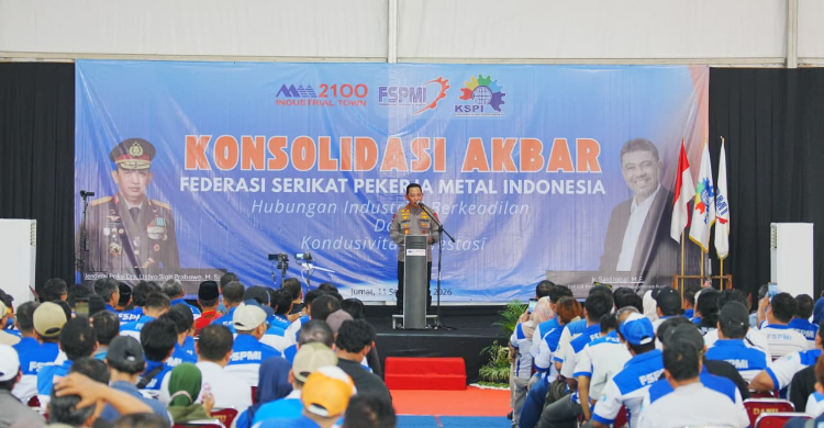Kapolri Tegaskan Berantas Pungli Premanisme agar Iklim Investasi Aman
